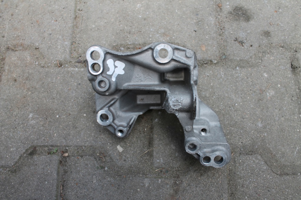 Купить 37. кронштейн кронштейн генератора citroen 9812038180
