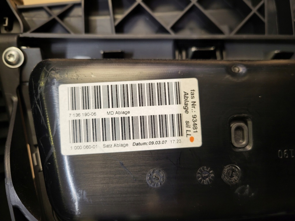 фото №14, Бардачок полиця dekor тунель середній чохол port aux in bmw 1 e87 e81 e82