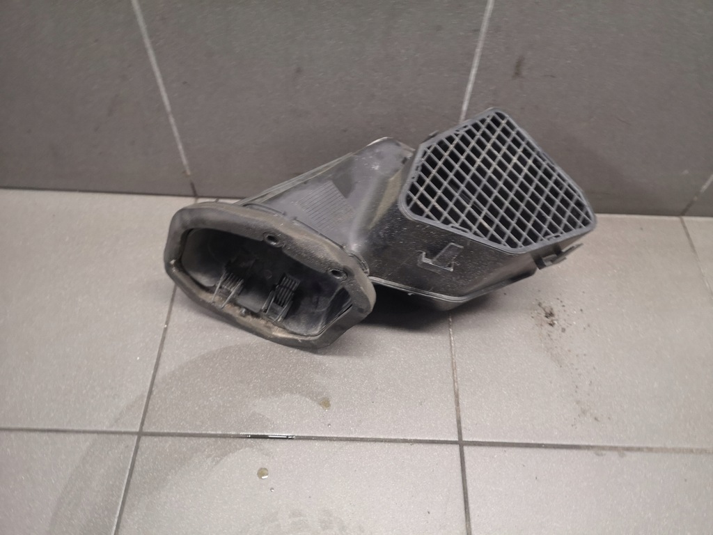 фото №1, Канал воздуха корпус vw touareg 7l0819049a