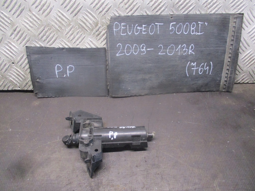 фото №1, Омыватель лампы правый перед peugeot 5008 i 09-13 r.