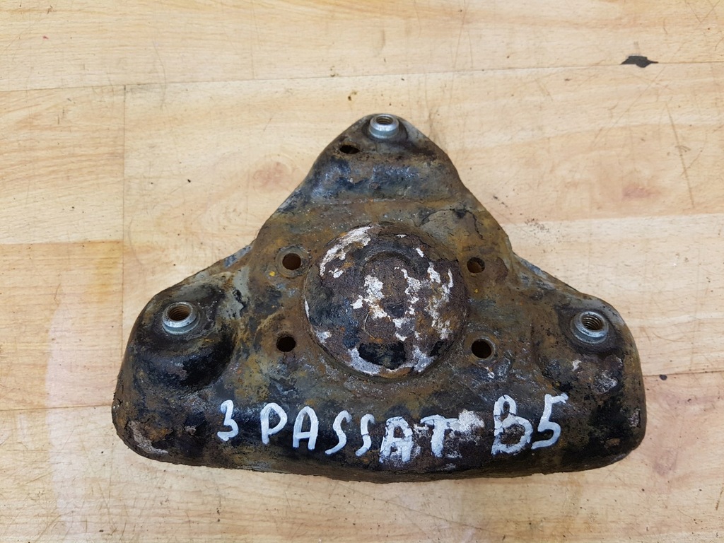 фото №1, Кронштейн амортизатора vw passat b5