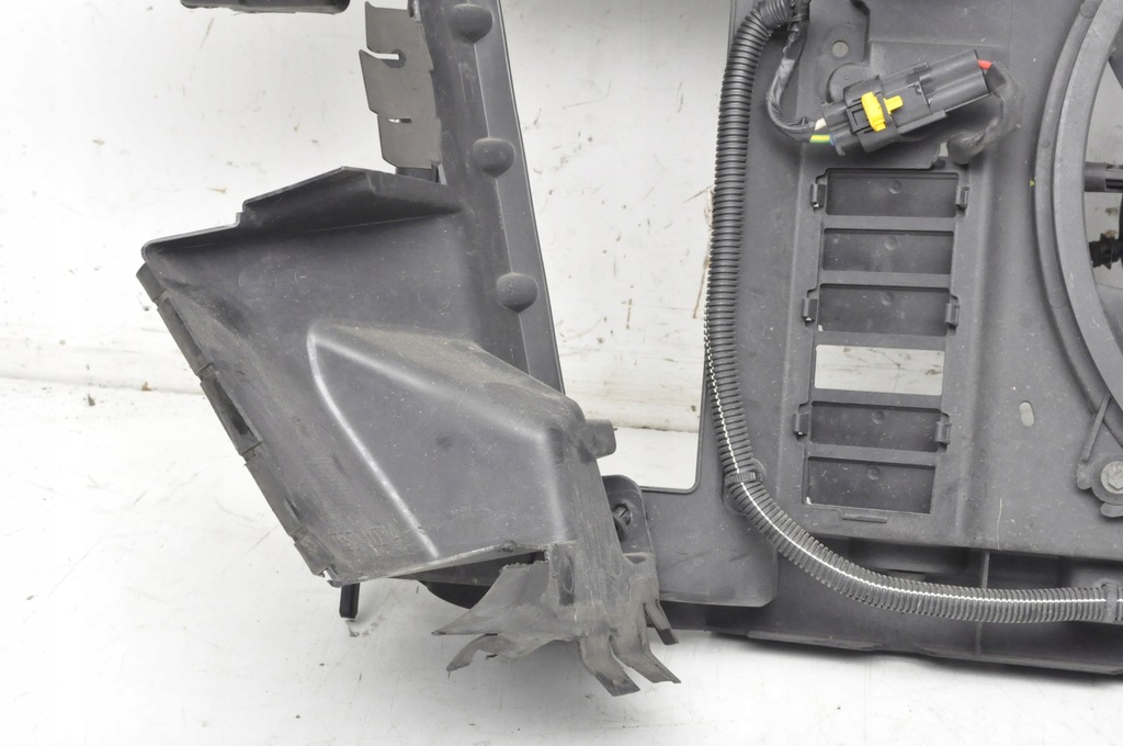 фото №11, Peugeot 407 2.7 hdi pas передний усилитель