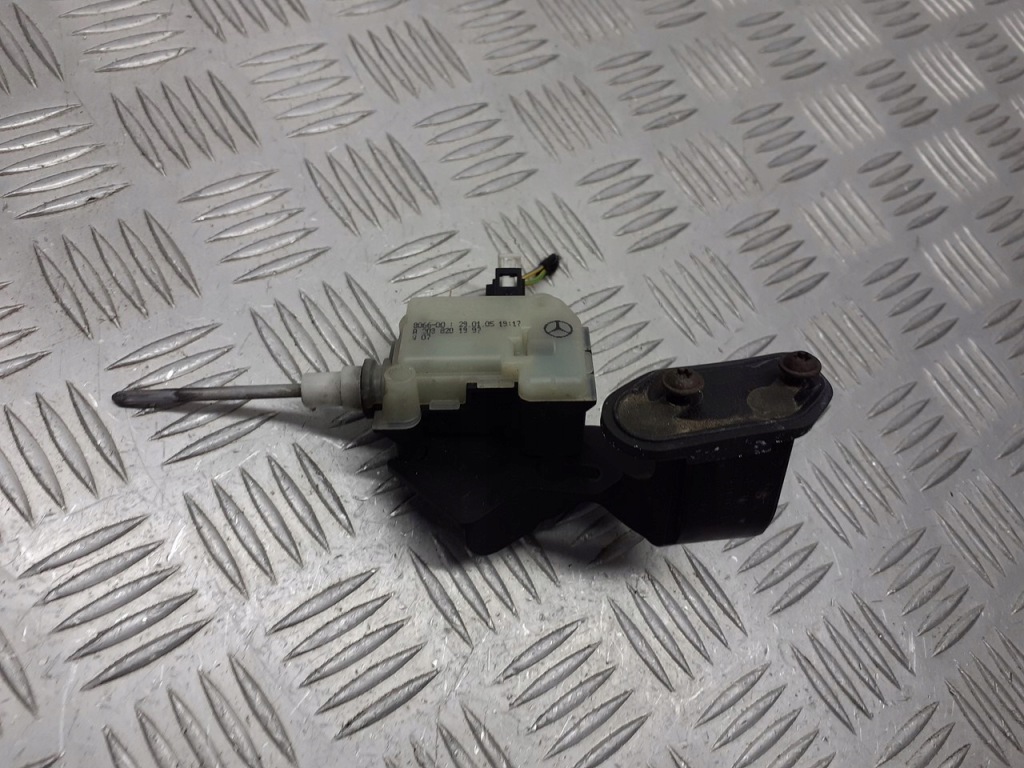 фото №1, Привод крышка топлива mercedes w169 1.7 a1698200714