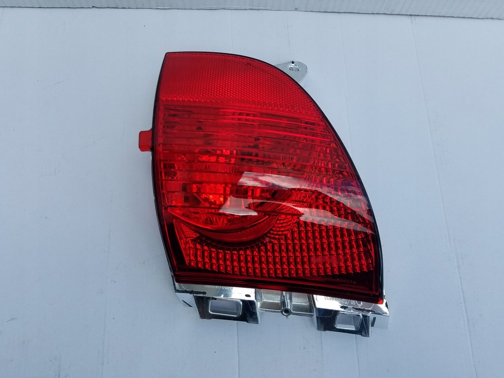 фото №1, Лампа задняя правая citroen c3 aircross 9683074480