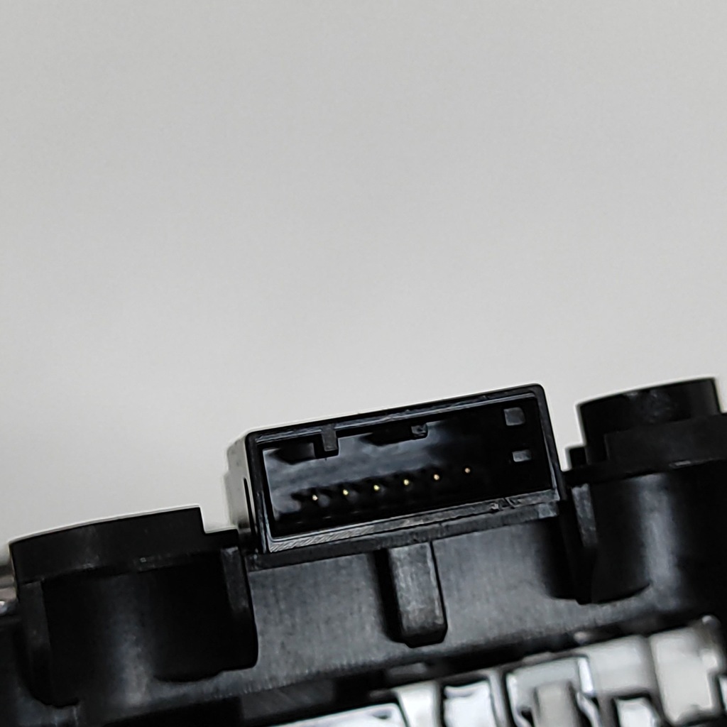 фото №6, Mercedes-benz c w206 2024 перемикач / кнопка керма