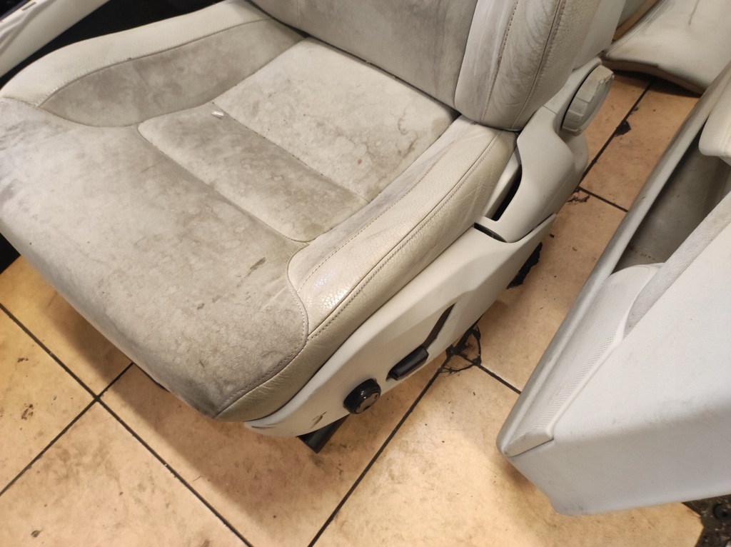 фото №5, Салон сидіння заднє сидіння оббивка volvo s90