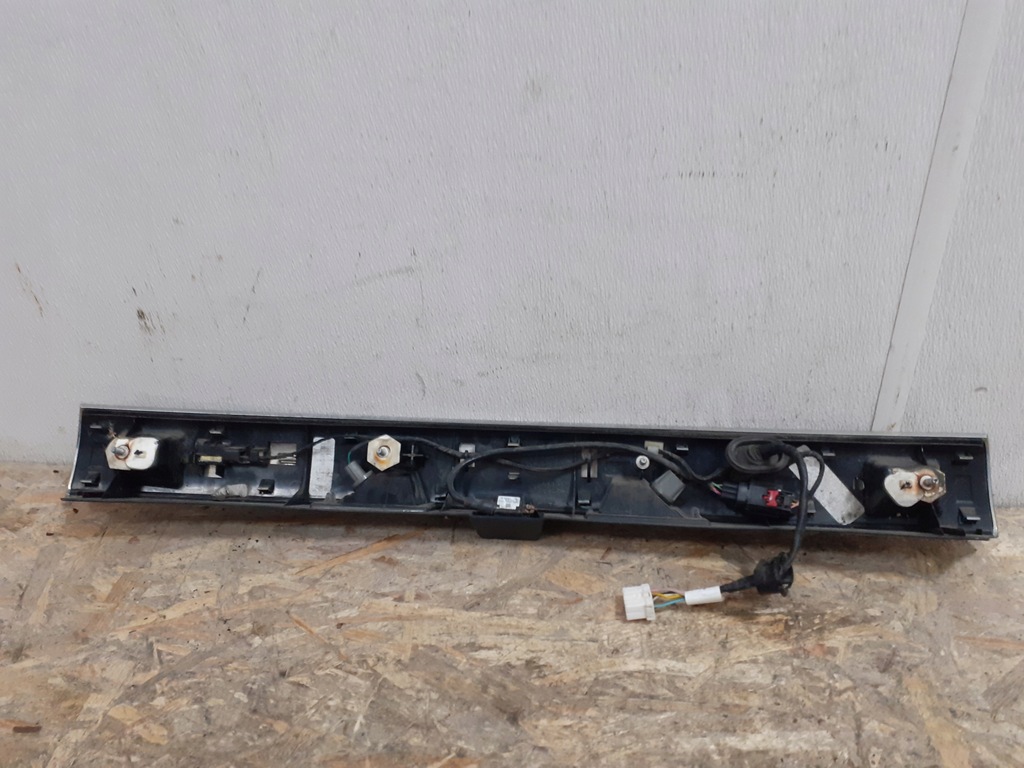 фото №5, Dodge durango iii 11- накладка молдинг хром кришки багажника камера