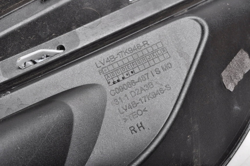 Ford kuga mk3 решітка решітка  бампера права lv4b-17k946-s Київ