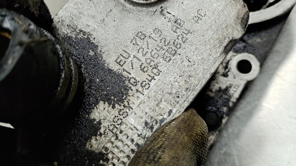 Основание фильтра масла радиатор ford focus mk1 1.8 tddi 90km в Украине