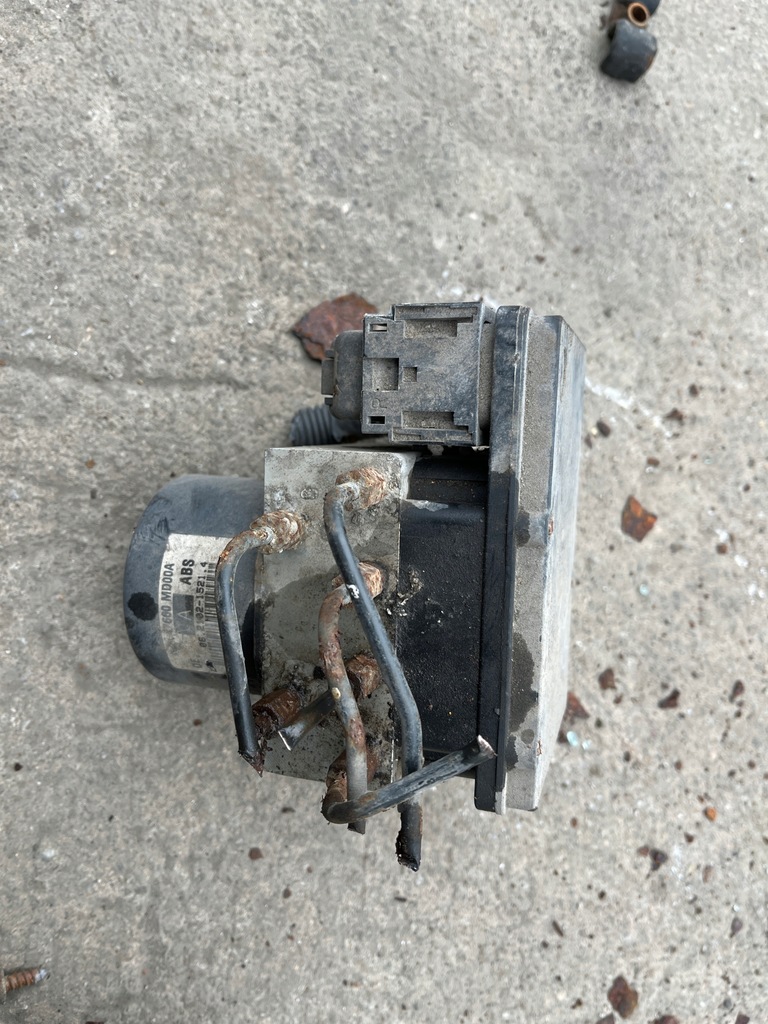 фото №1, Насос nissan maxity cabstar 2,5 2006-2014 abs