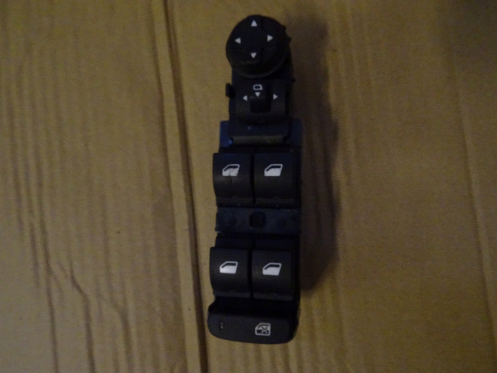фото №1, Citroen c5 aircross переключатель окон