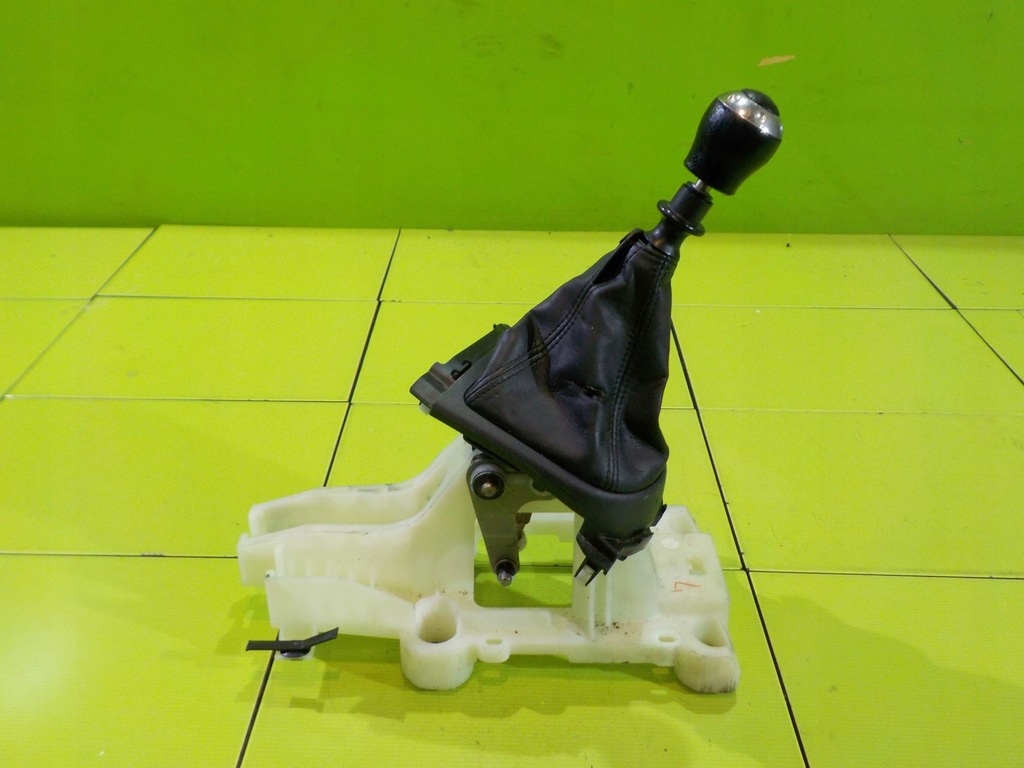 фото №1, Mitsubishi outlander ii 07 домкрат переключения передач