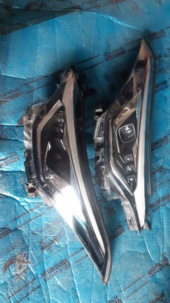 фото №1, Лампа передняя левая chr ch-r lift ideal full led