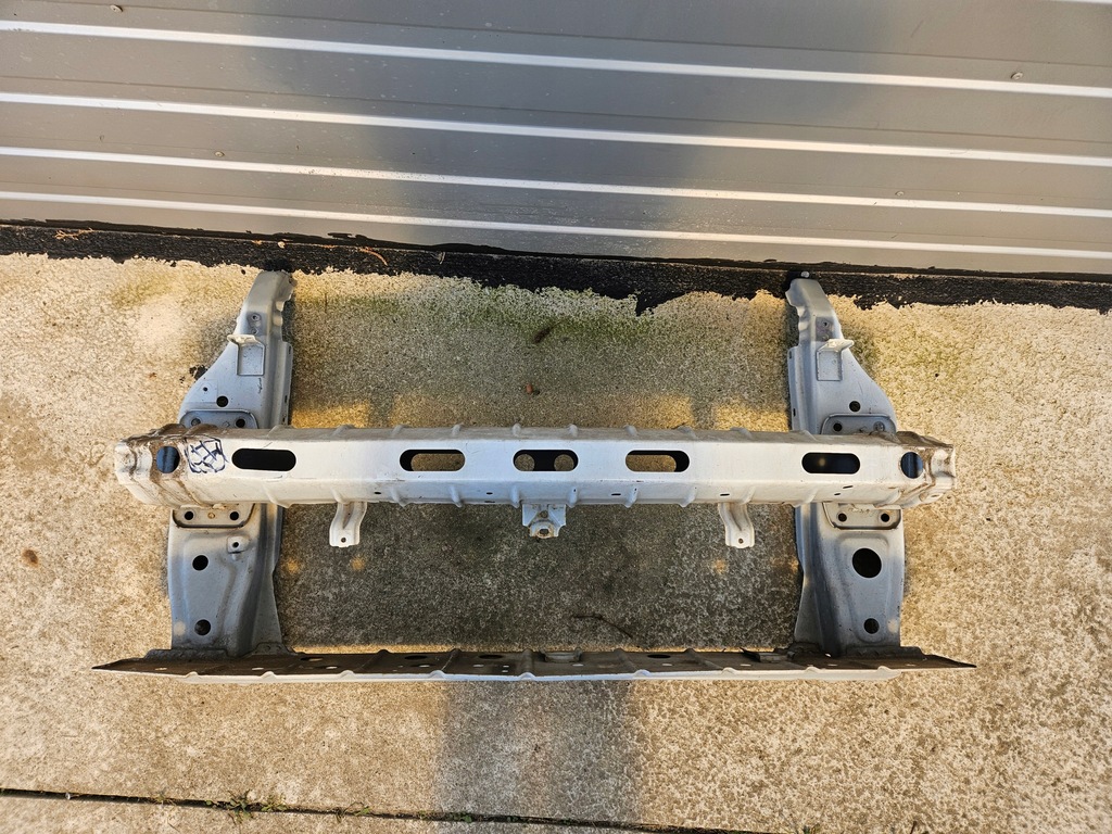 фото №5, Pas передний усилитель mitsubishi space star 2013