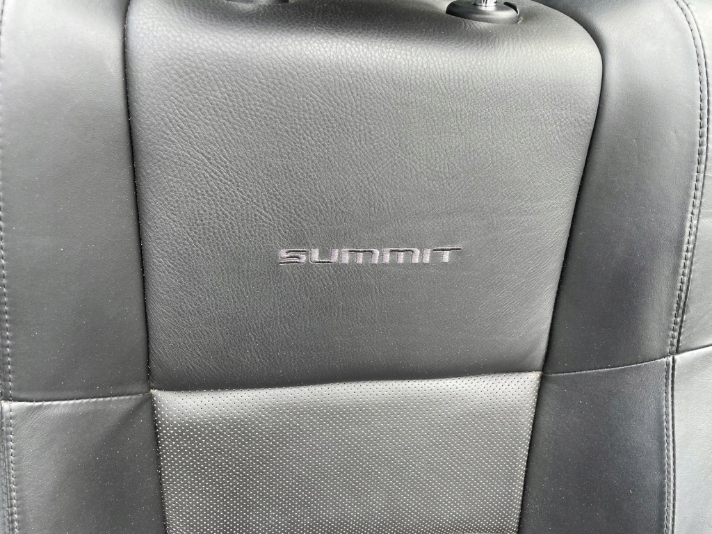 фото №8, Jeep grand cherokee wk2 summit сиденья сиденье обшивки комплект чёрные