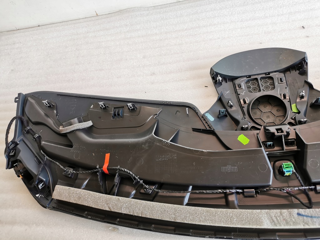 фото №15, Ford c-max grand mk2 ii 2 жабо верхний консоли