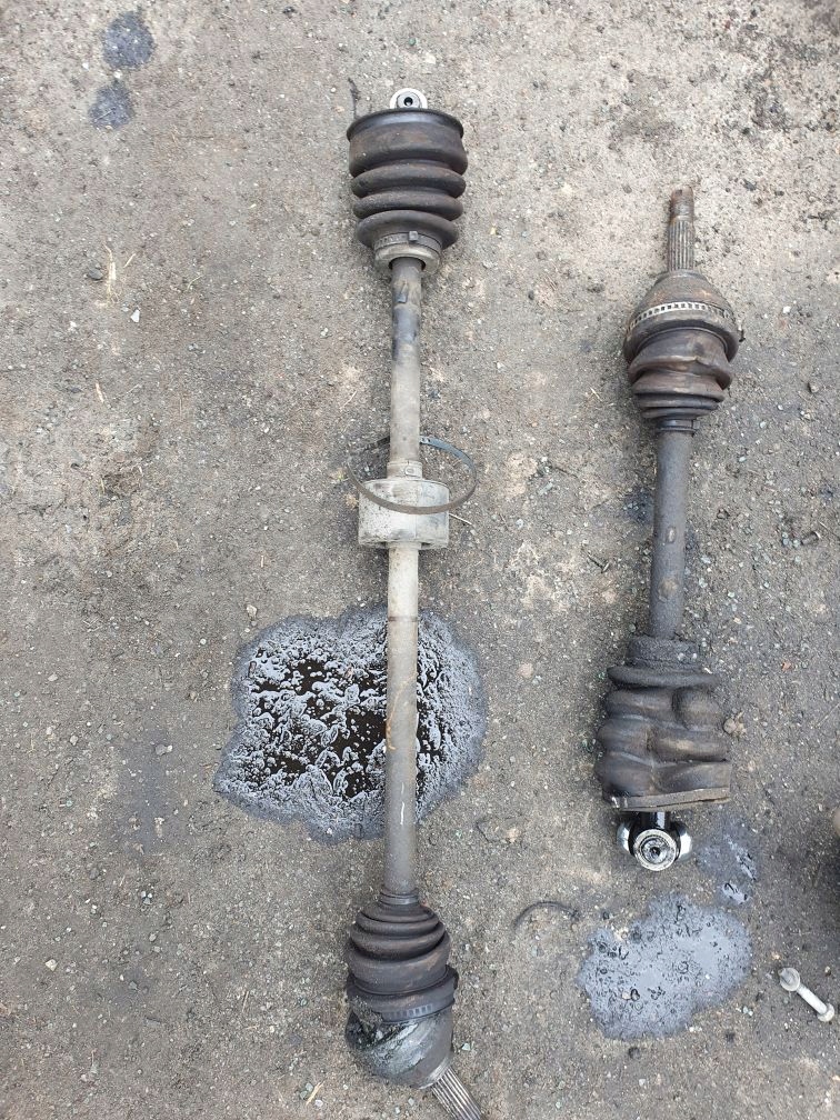 фото №10, Капот крышка czerwona fiat uno 1.1 benz 92-2000