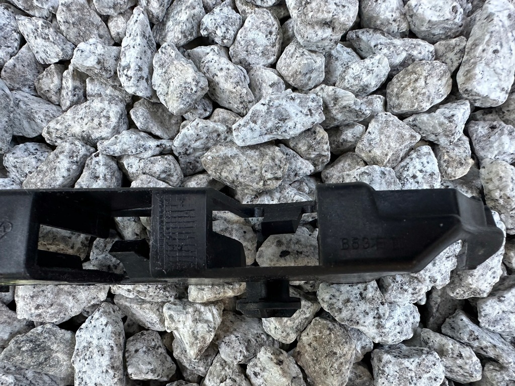 фото №7, Citroen c4 i 04-10r напрямна бампера правий перед