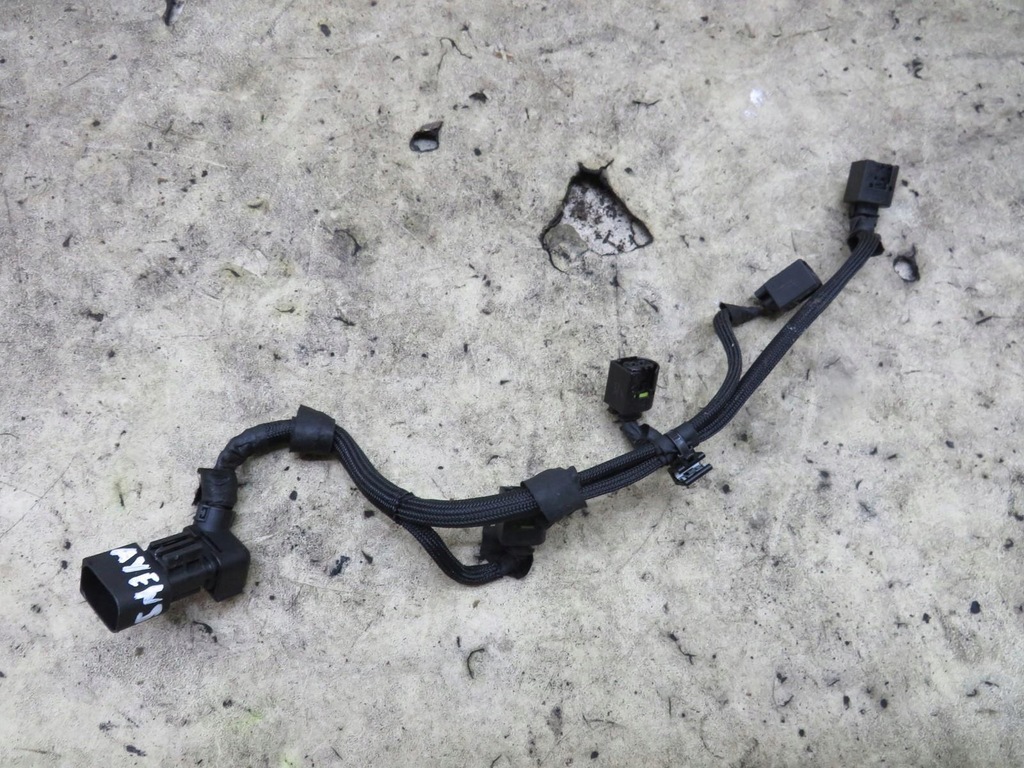 фото №1, Джгут форсунок avensis t29 d4d n47