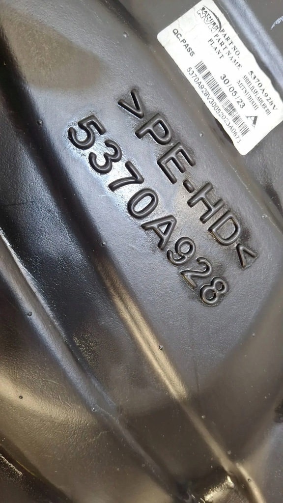 фото №10, Решётка бампера правая vw arteon r-line 3g8853666f