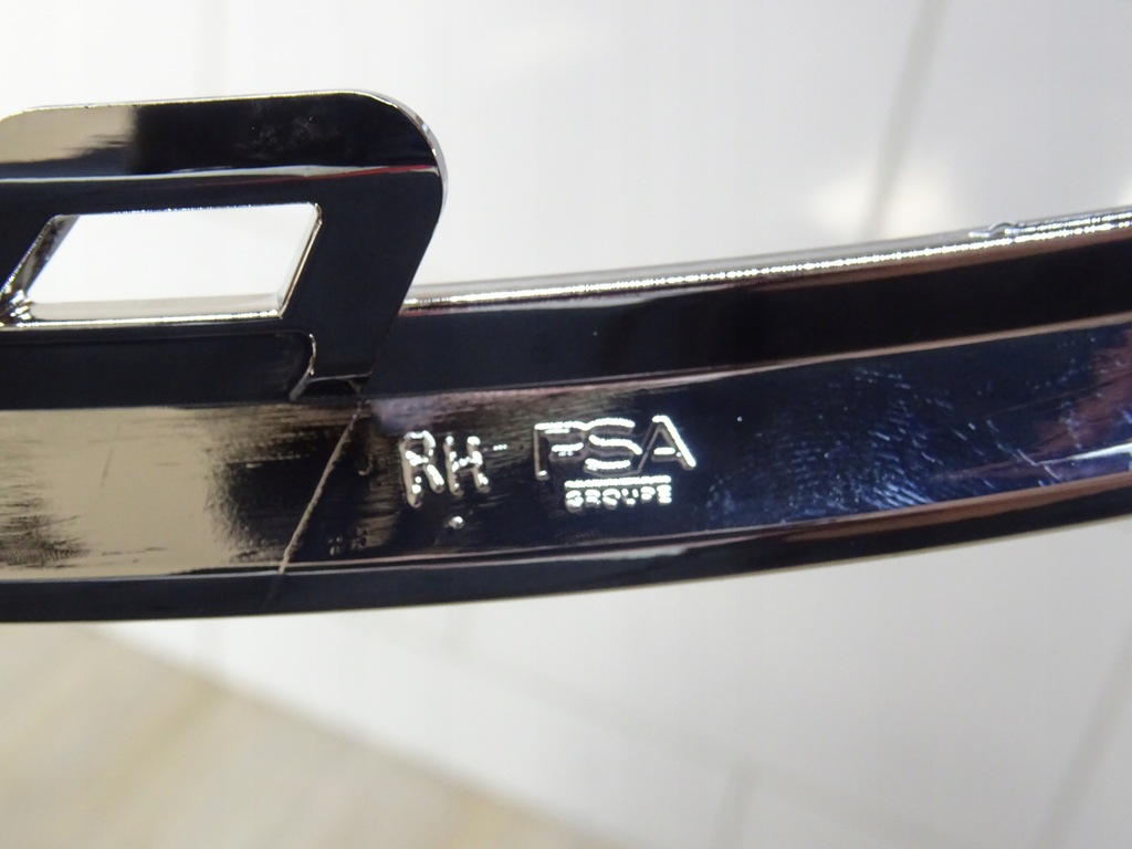 фото №8, Opel mokka b правая молдинг хром лампы 9835155180