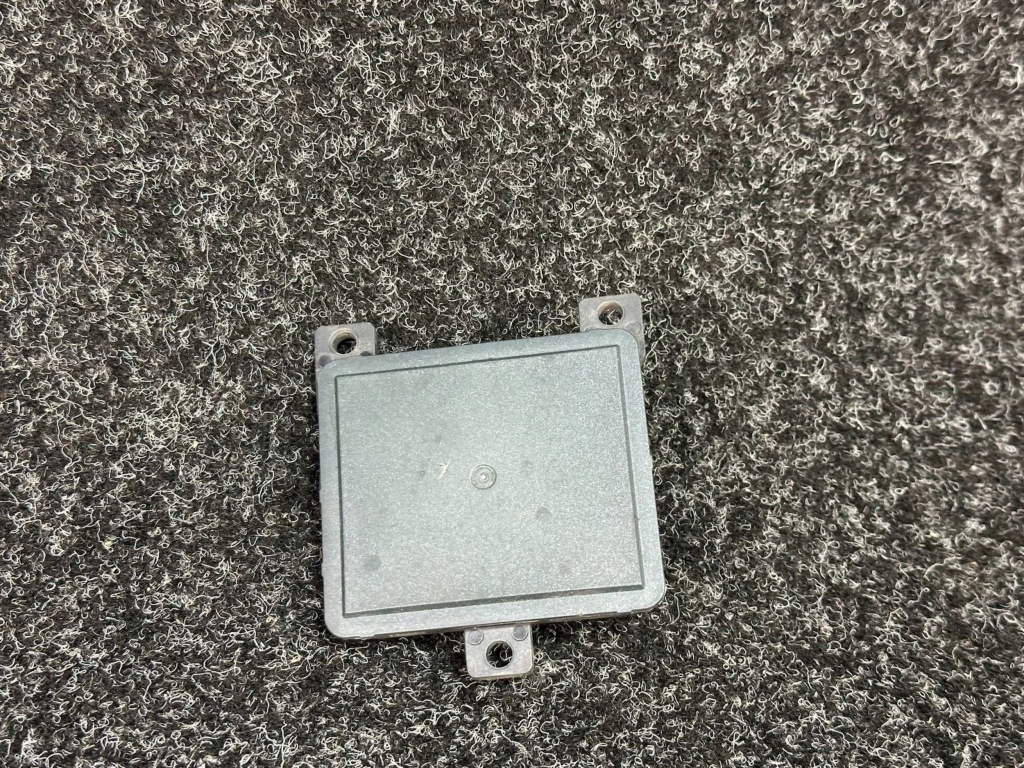 фото №1, Vw golf viii 8 радар датчик distronic acc 5wa907561 5wa907572a