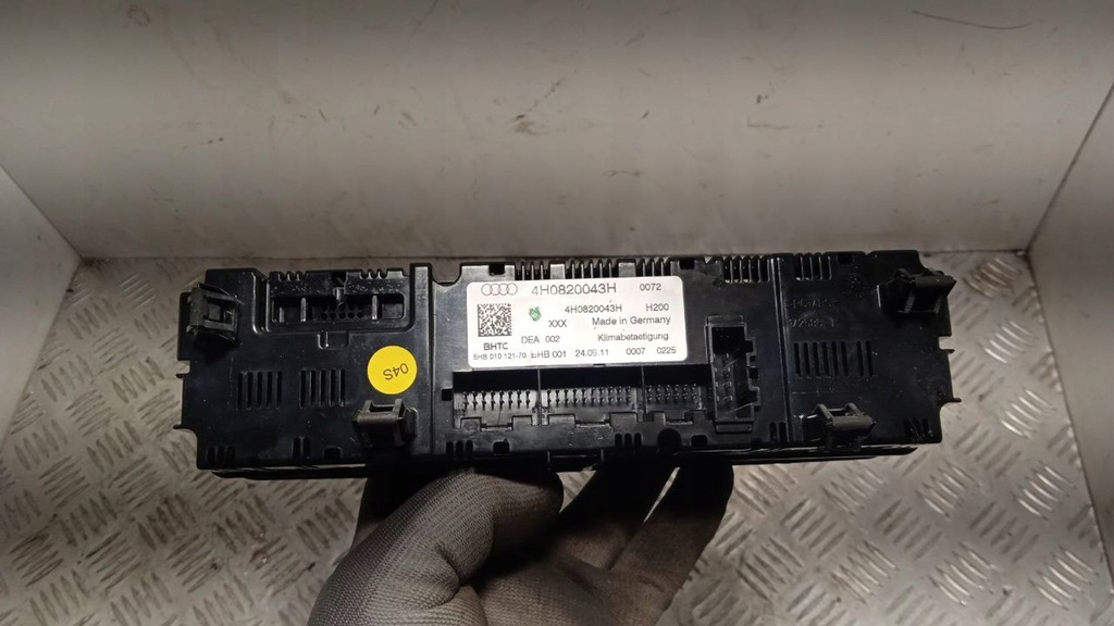 фото №5, Audi a8 s8 d4 4h 2011 панель кондиционера 4h0820043h