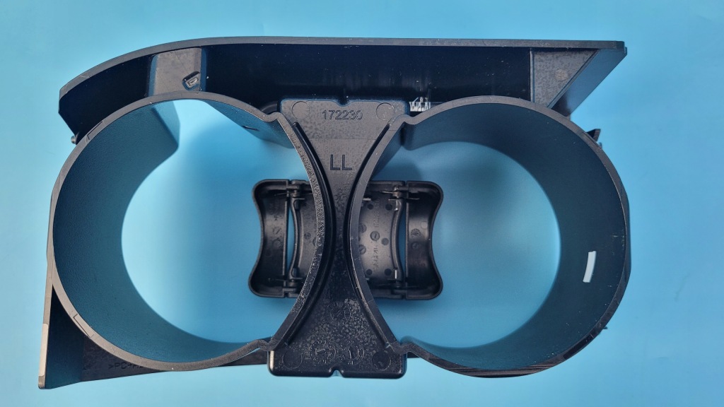 Купити Mercedes w206 22r кронштейн на напої cup тримач a2068104000