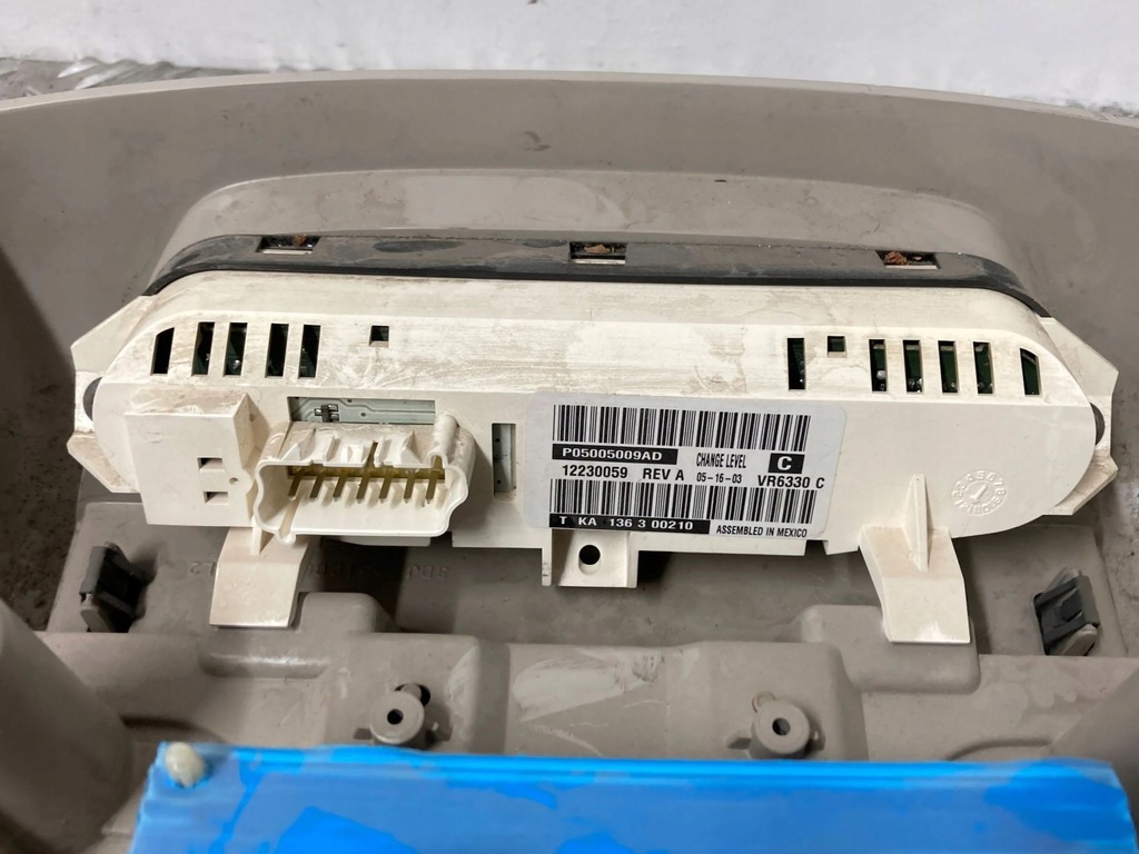 фото №7, Chrysler voyager 2004 монитор / дисплей / экран