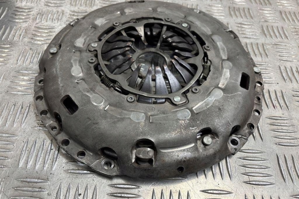 фото №9, Комплект зчеплення audi a3 sportback 8va, 8vf 324035510 2.0l дизель 110kw