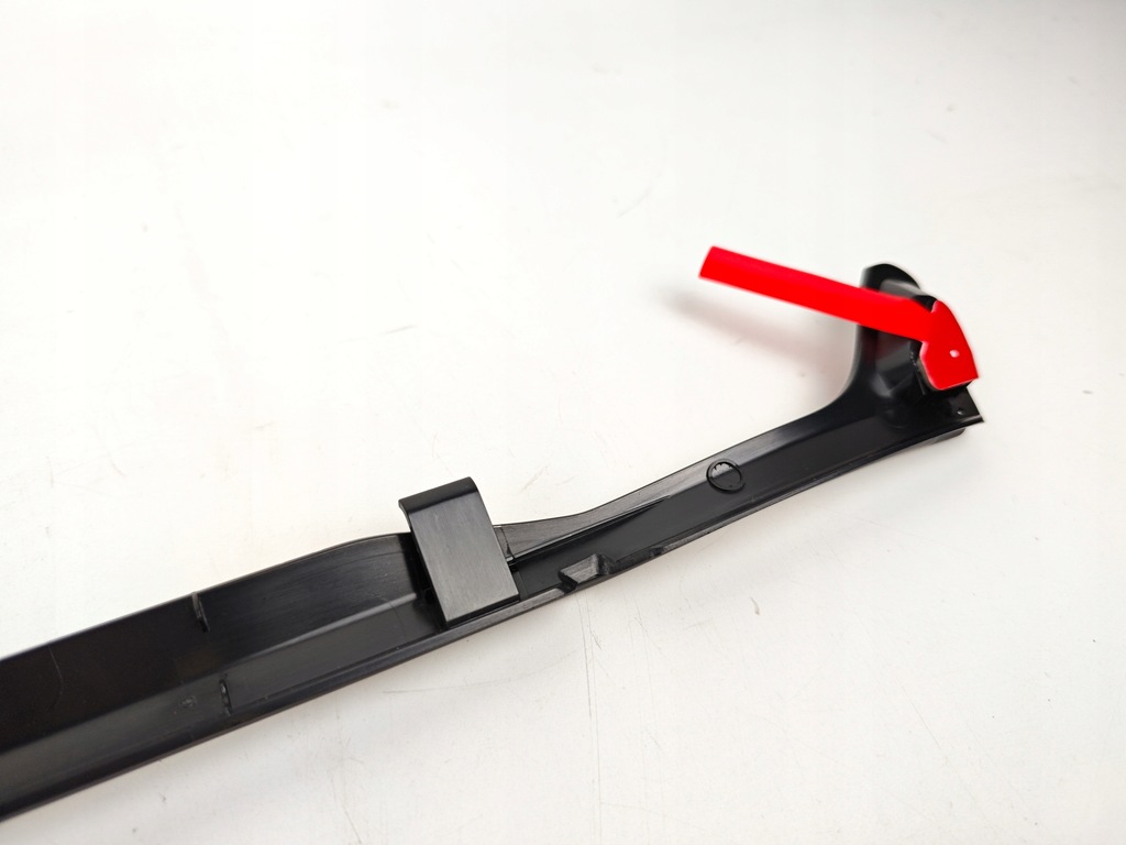 фото №10, Vw tiguan ii молдинг датчик доводчик крышки левый задняя 5na827711