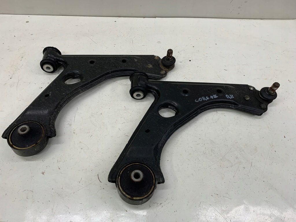 фото №1, Opel corsa e важіль правий перед