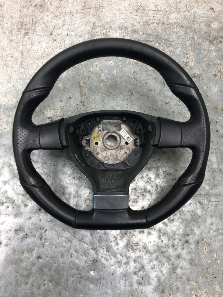 фото №1, Повітропровід шкіра vw scirocco 1k8419091d