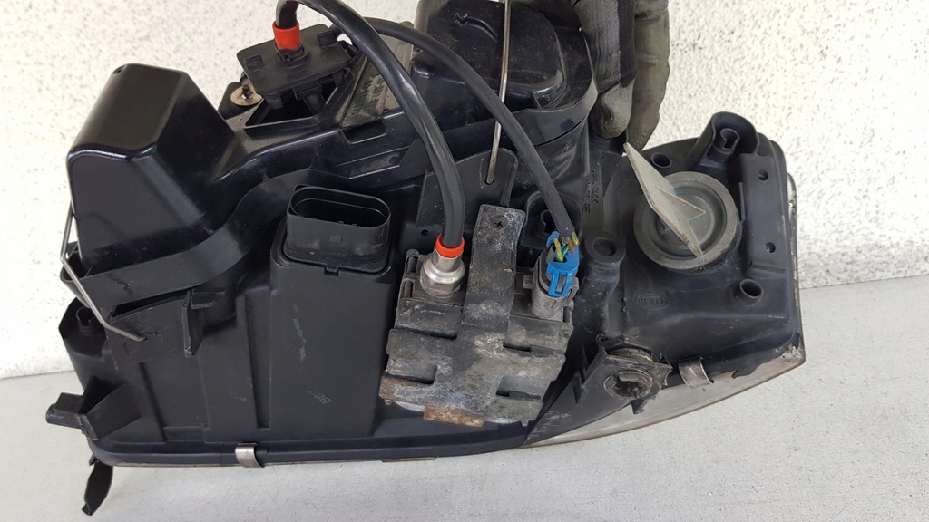 фото №6, Лампа передняя перед правая audi a6 c5 ксенон