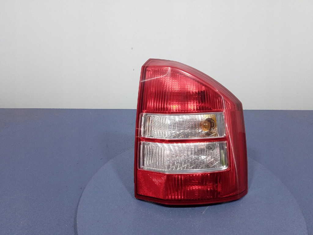 фото №1, Jeep compass i 06- лампа задняя задняя правая eu