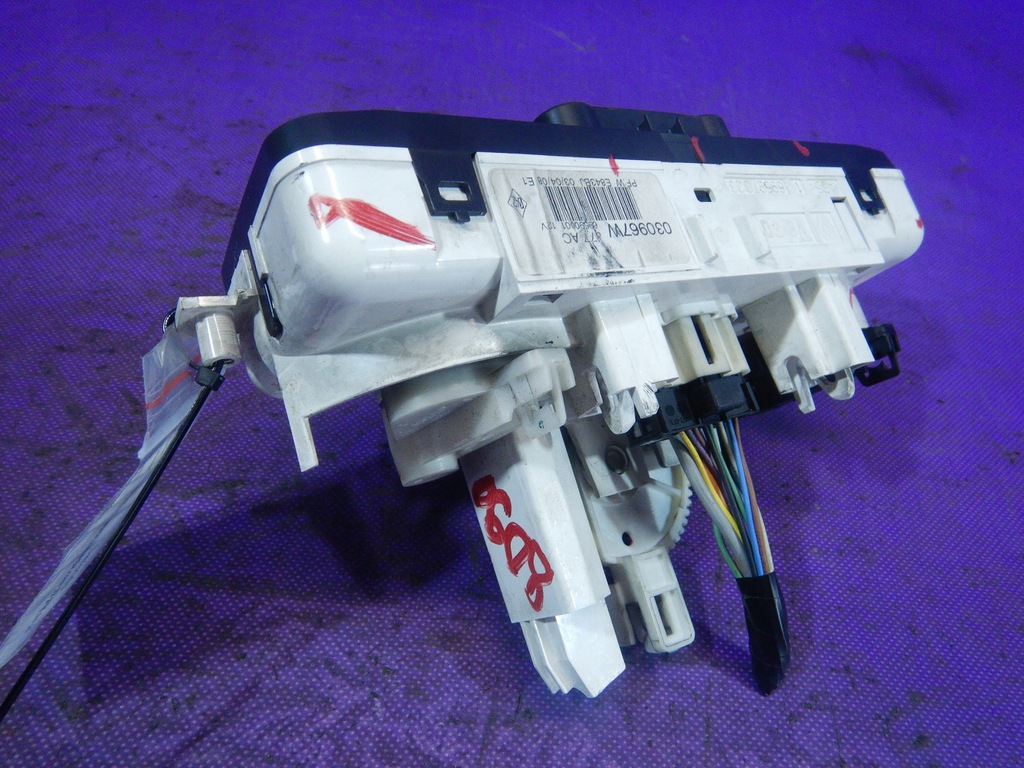 фото №5, Clio iii панель обдув кондиционера 69590001