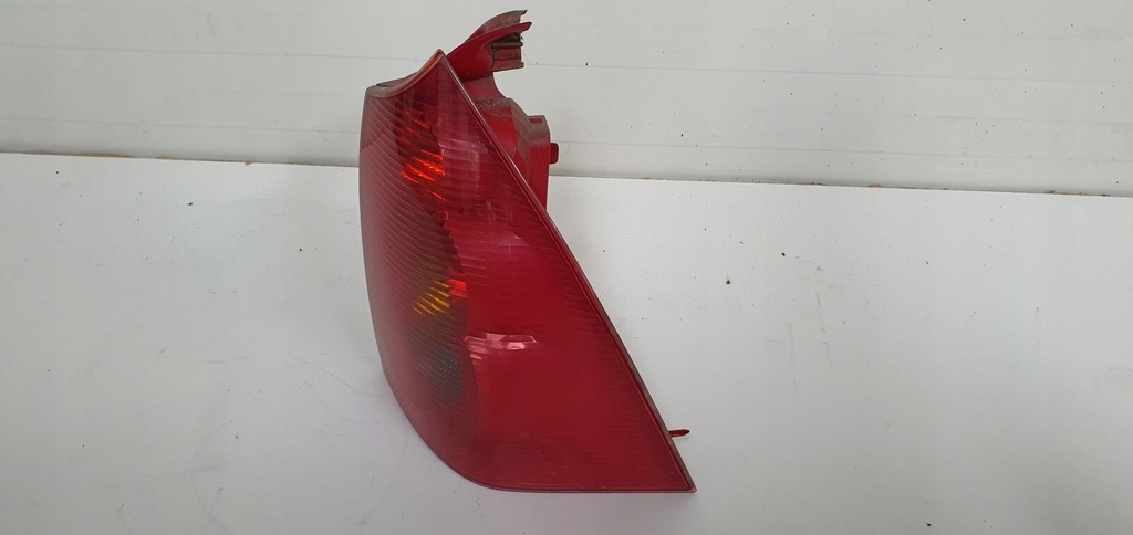 фото №6, Peugeot 307 kombi/sw лампа правый задняя
