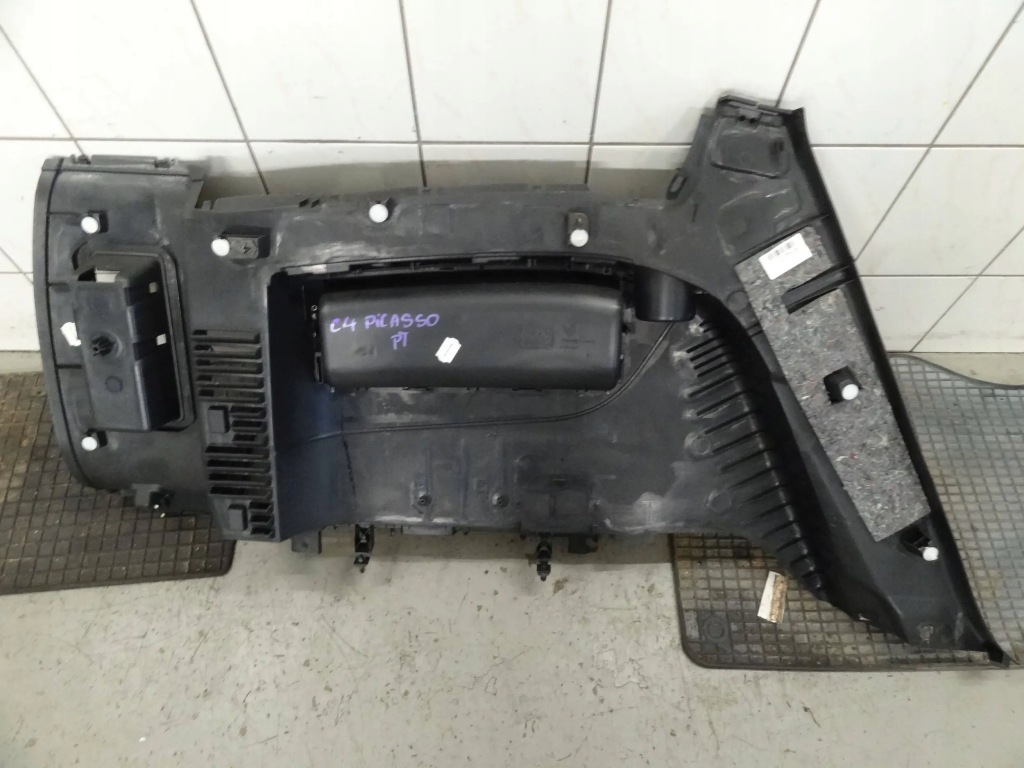 фото №6, Citroen c4 grand picasso 2011 lift обивка багажника правый задняя