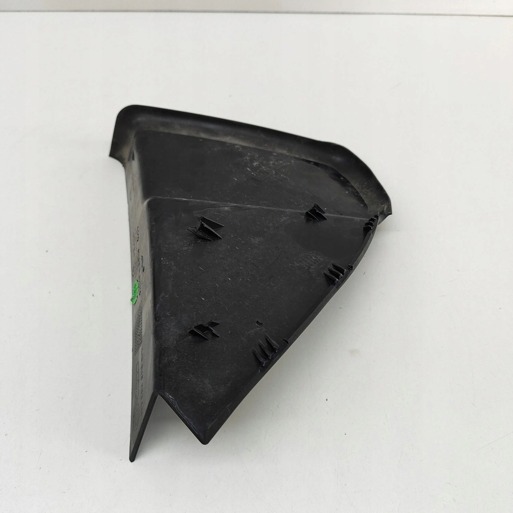 фото №5, Audi e-tron gt 2022 левая сторона молдинг pod фара задняя