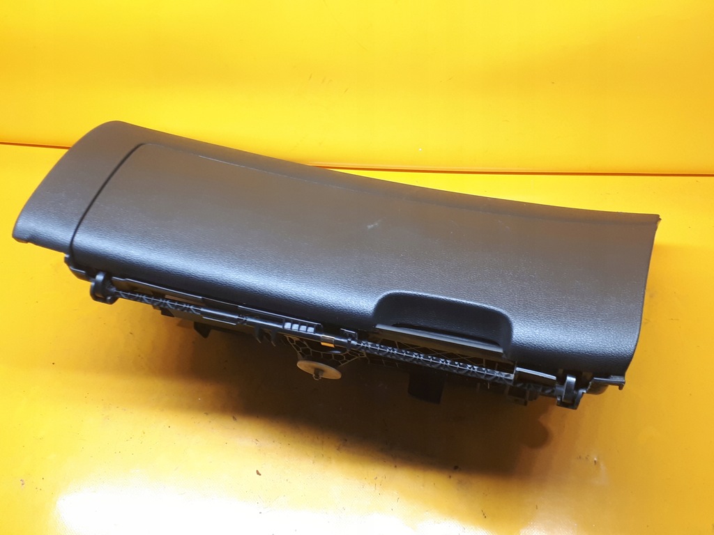 фото №7, Бардачок пасажира octavia ii 04-08r 1z1857103