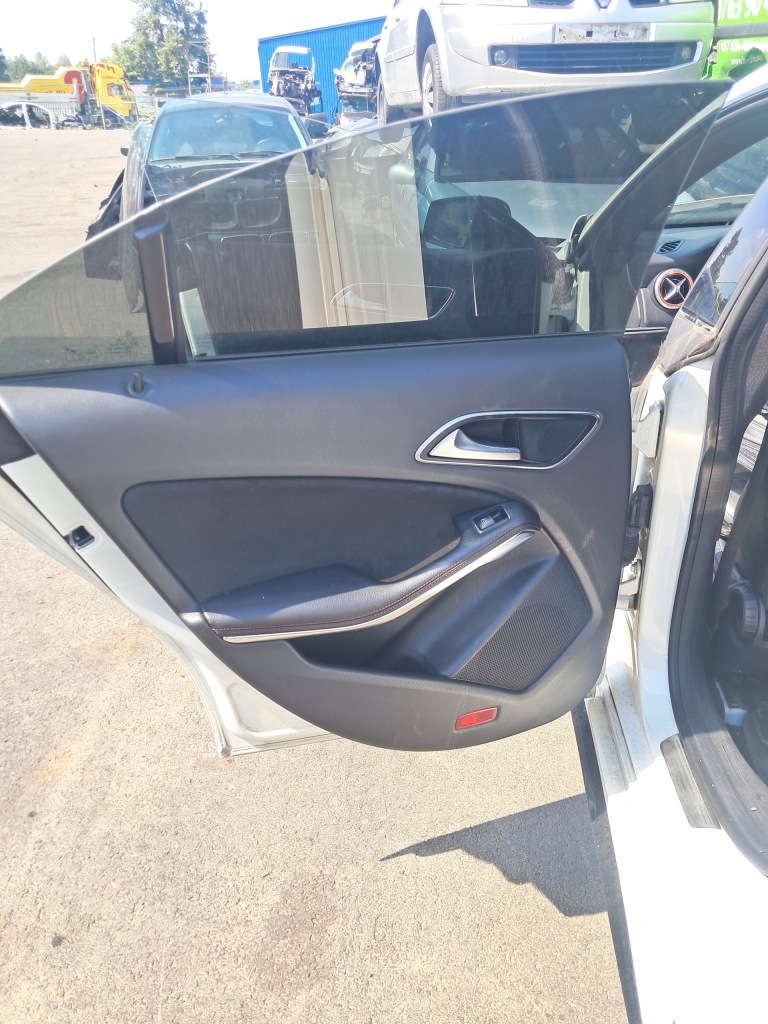 фото №6, Mercedes-benz cla w117 amg 45 sedan сидіння, заднє сидіння, обшивки комплект