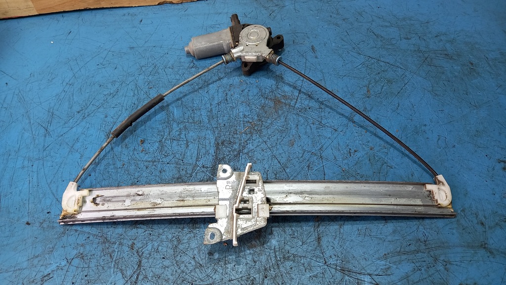 фото №1, Підйомник скло правий перед mazda tribute 01r