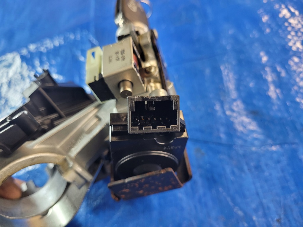 фото №7, Opel-części zafira c astra j замок запалювання ключ корпус 23432549