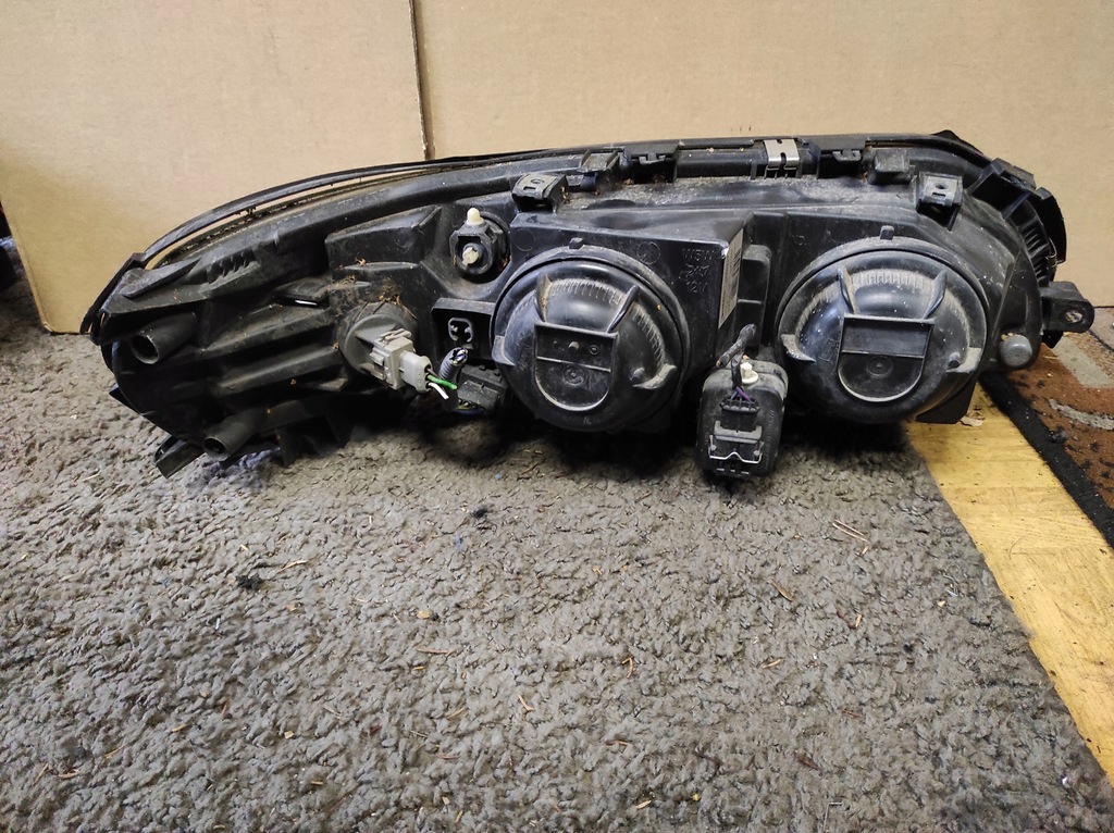 фото №8, Лампа передняя перед левая volvo v70 ii europa 89006878