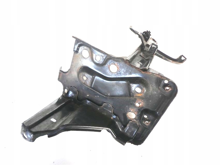 Основание под аккумулятор toyota yaris 2 1.4 d4d 2005-2011 год Цена