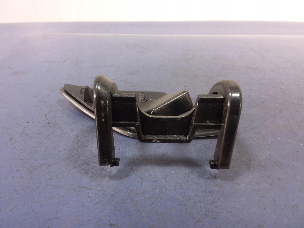 фото №5, Mercedes b w246 заглушка розпилювача ліва 893