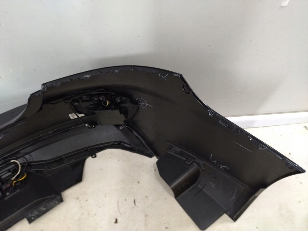 фото №15, Бампер задний задняя 4pdc pod радар pod hak hand free 019 black volvo s60 iii