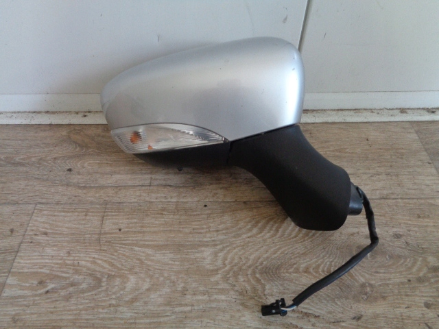 фото №1, Renault clio iv зеркало правое 9 pin 1141