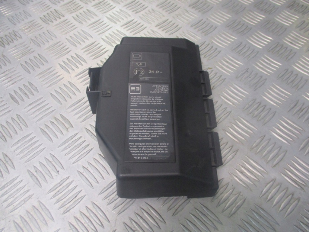 Купити Захист коробка запобіжників renault scenic i 1.9 dti