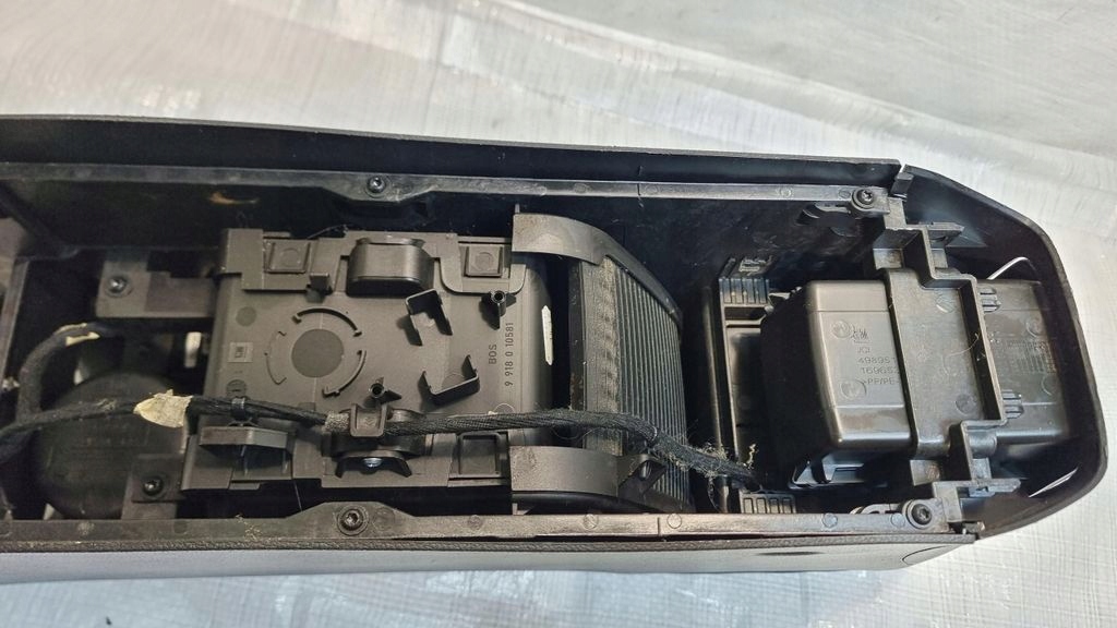 фото №11, Туннель средний подлокотник europa 13258342 opel astra iv j